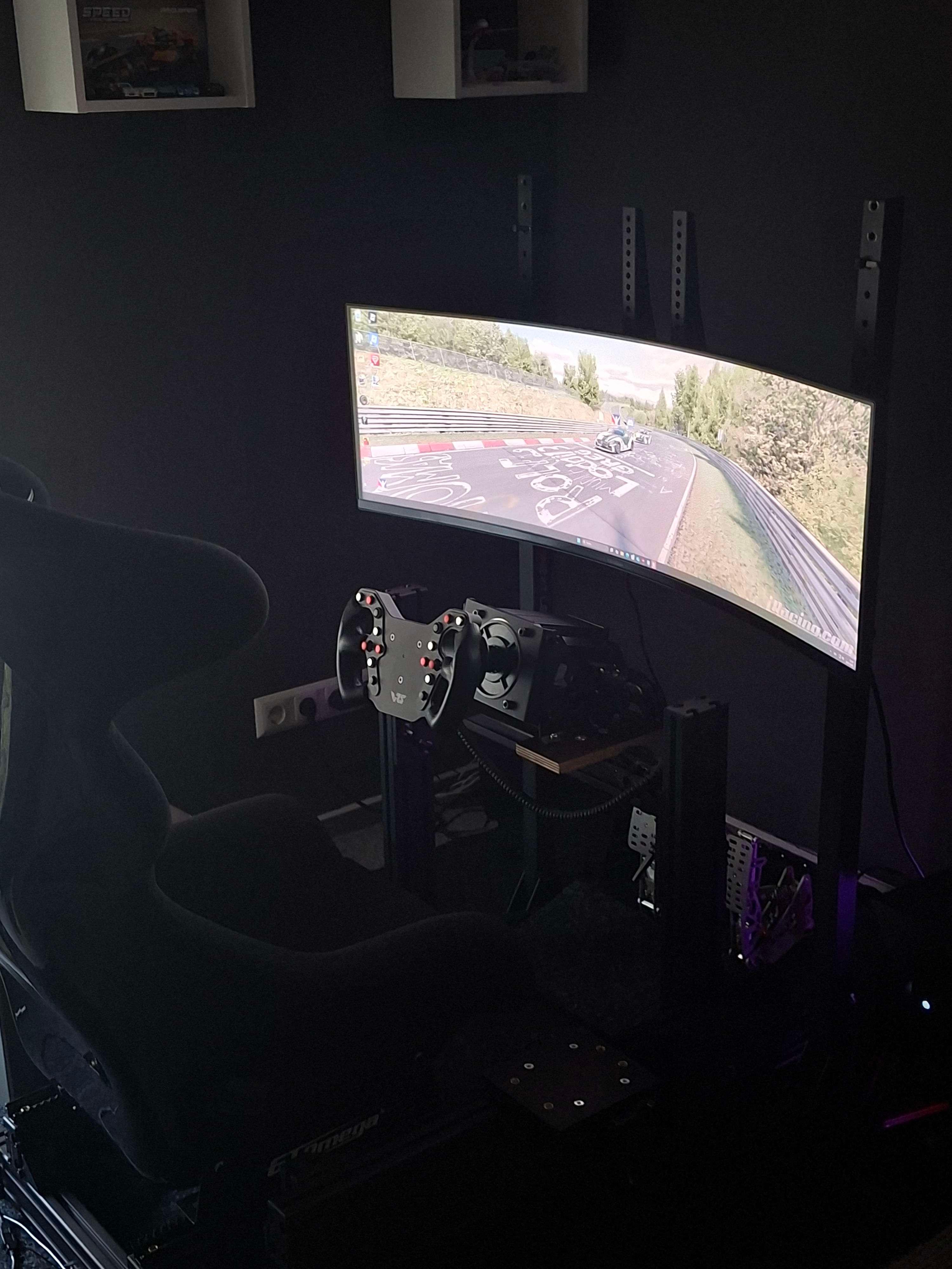 I will soon Upgrade to a better Monitor Stand and Tripple Screen